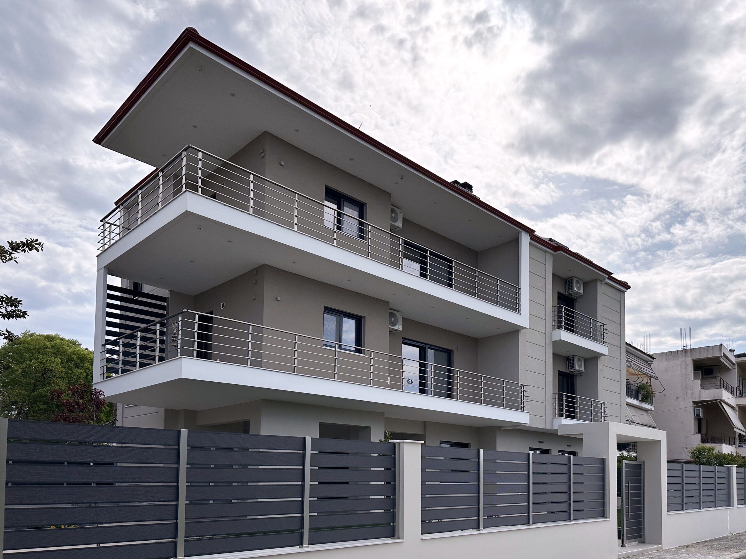 Two houses near the historic Bridge